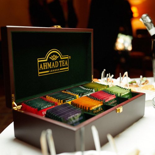 Ahmad Tea 'Tea keeper' tea set