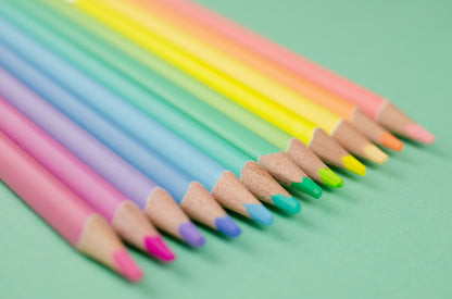 Spalvoti pieštukai KORES KOLORES PASTEL, tribriauniai, 3mm, 12 pastelinių spalvų
