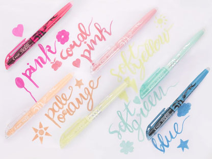 Erasable text marker PILOT FRIXION Light, light blue color.