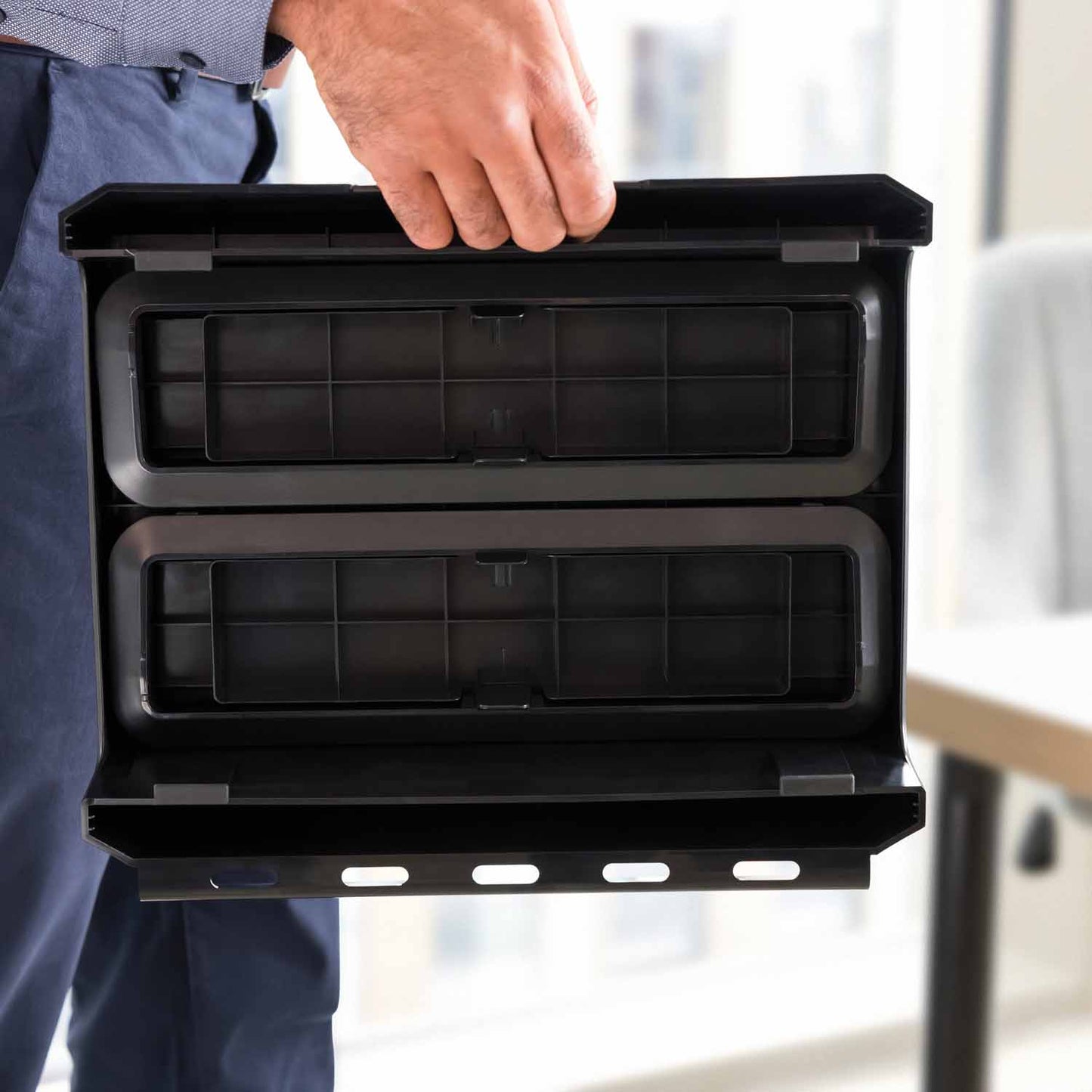 Monitoriaus stovas FELLOWES BREYTA, juodas