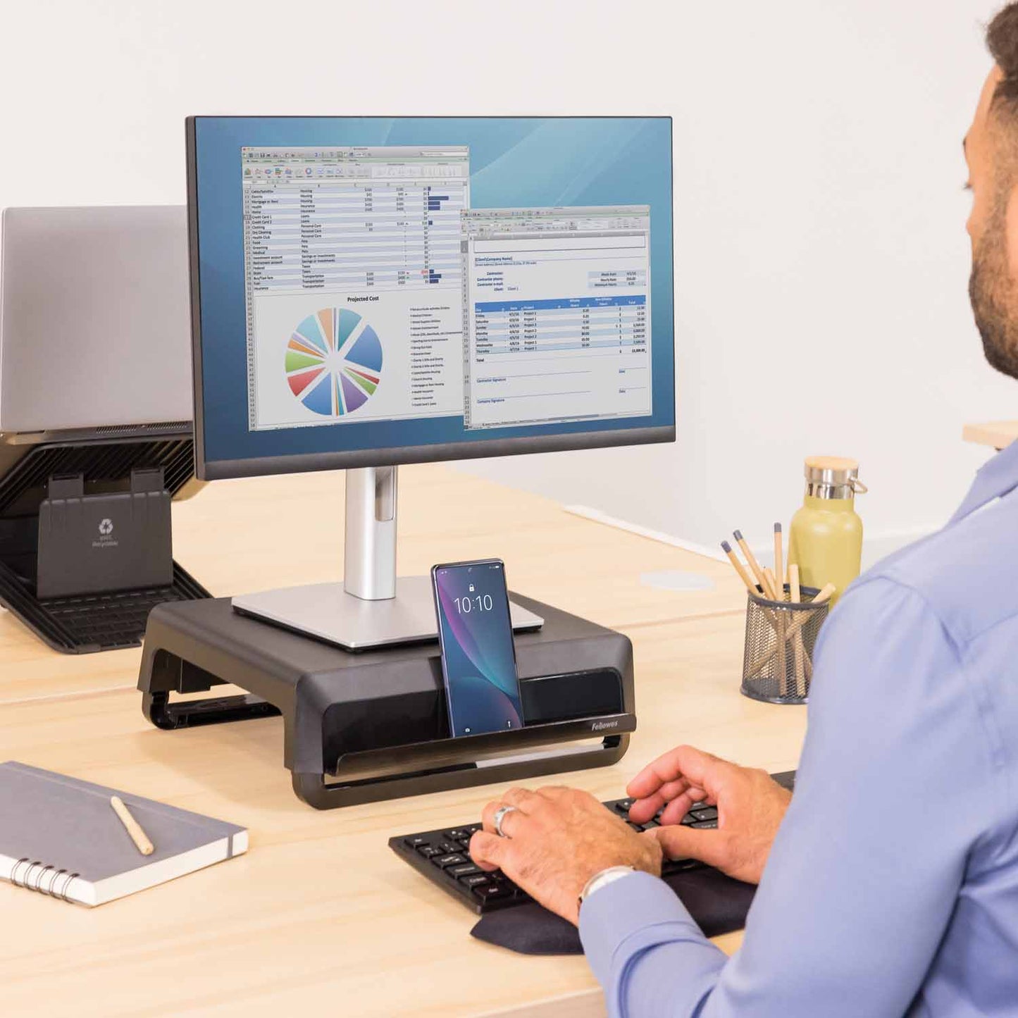 Monitoriaus stovas FELLOWES BREYTA, juodas