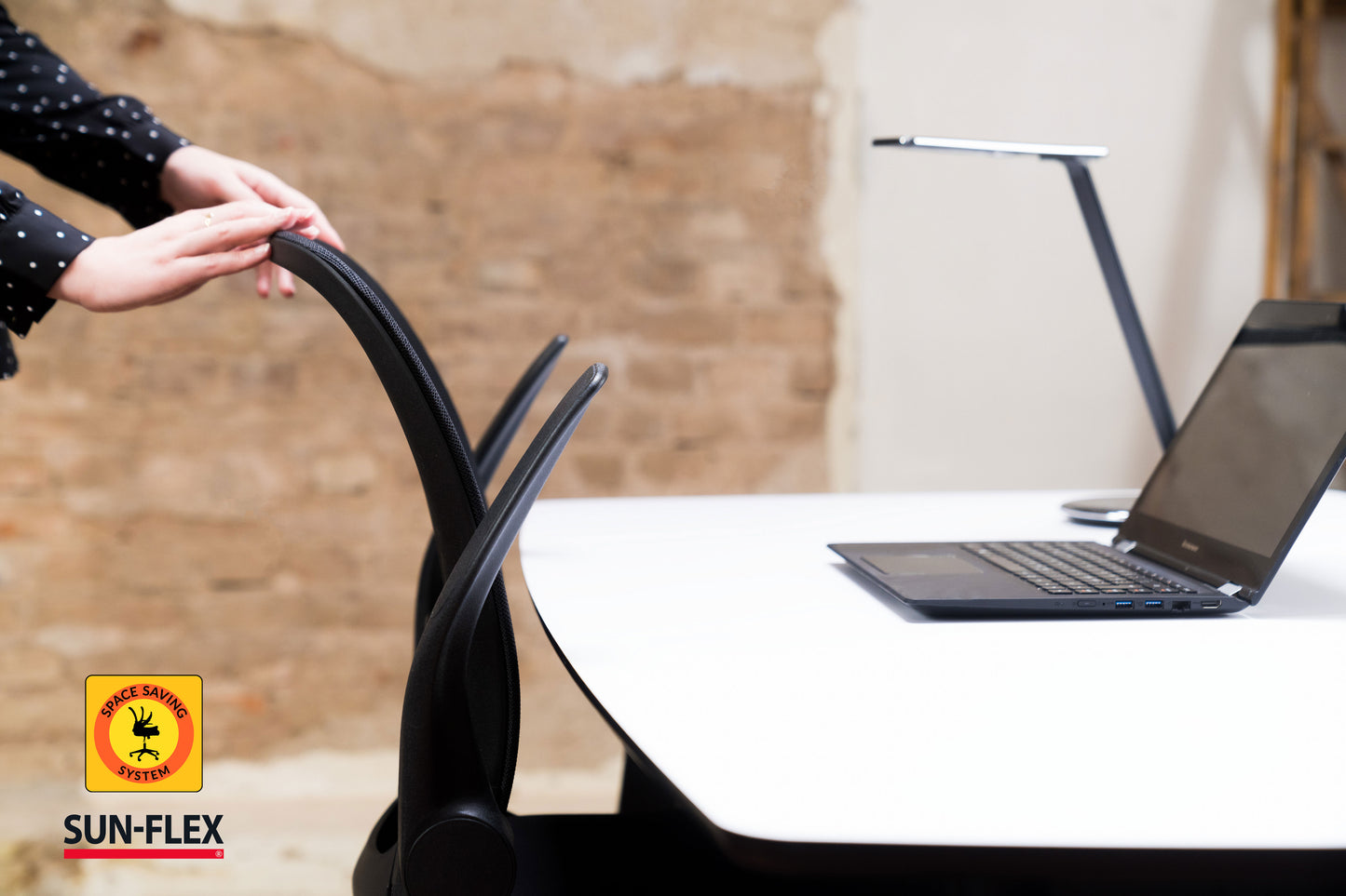 Reguliuojamo aukščio kėdė SUN-FLEX®HIDEAWAY CHAIR,  91-101 cm, juodas rėmas, juoda sėdima vieta